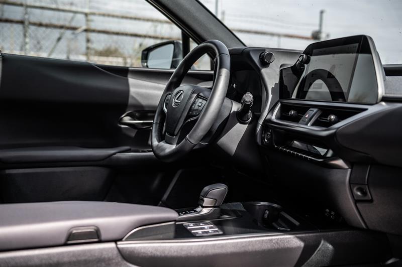lexus UX 2025 - 29