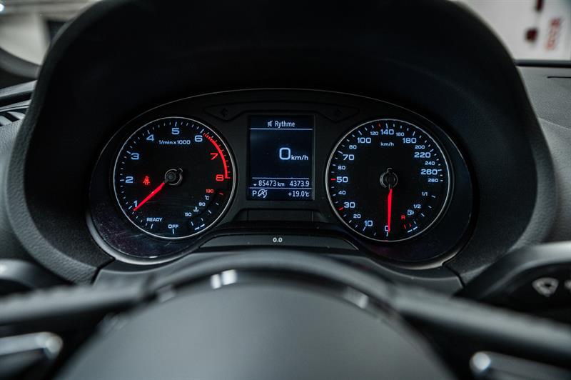 audi A3 2018 - 17