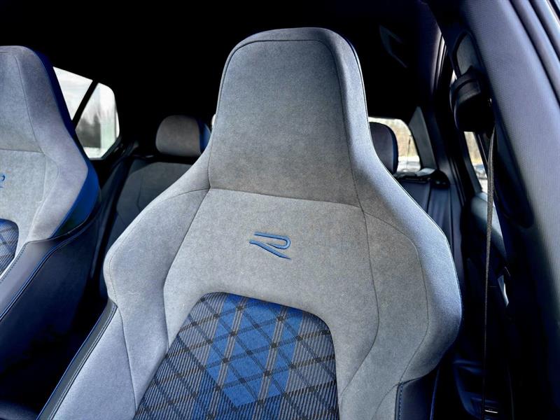 volkswagen Golf R 2025 - 19