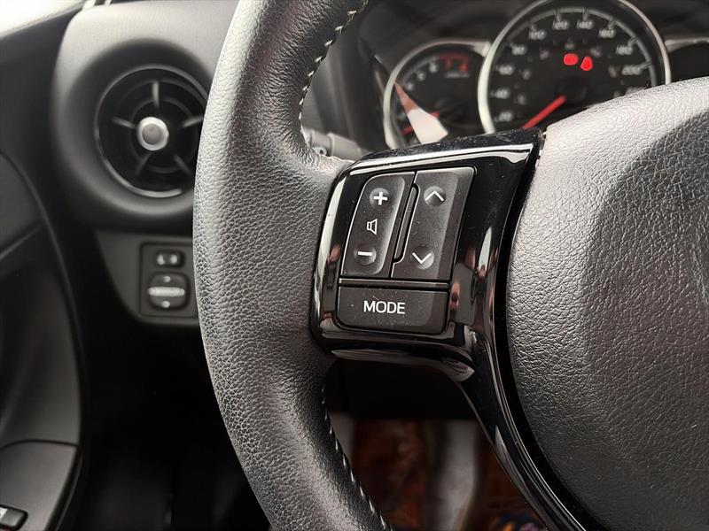 toyota Yaris Hatchback 2018 - 16