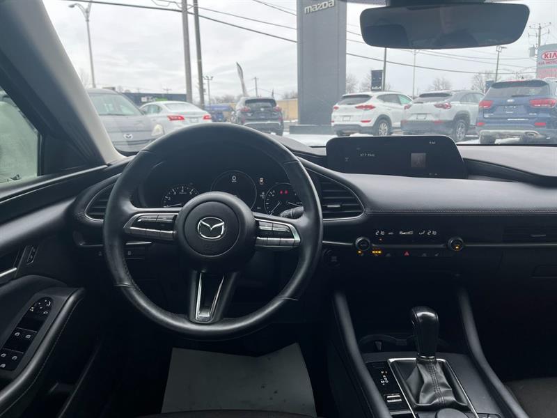 mazda Mazda3 2022 - 28