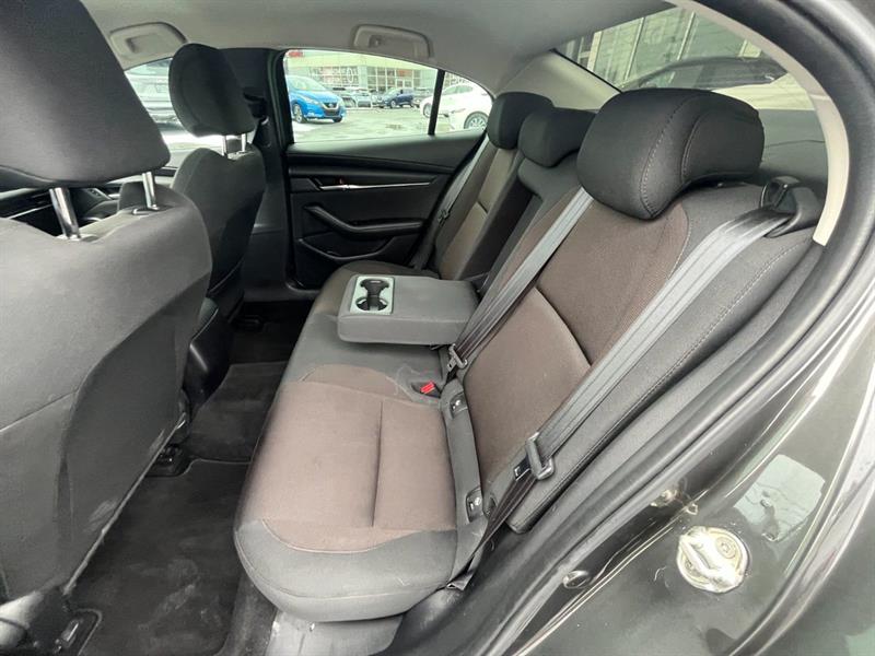 mazda Mazda3 2022 - 30