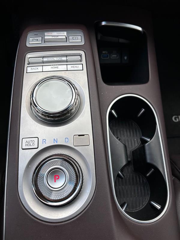 genesis GV70 2022 - 18