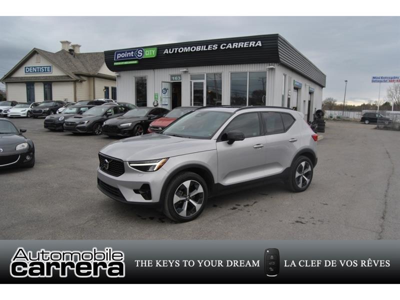 volvo XC40 2023