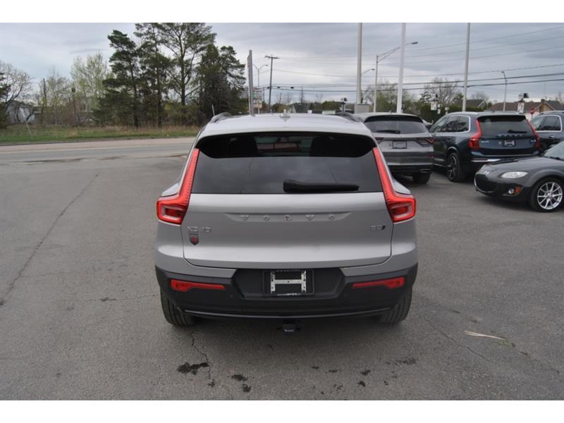 volvo XC40 2023 - 4