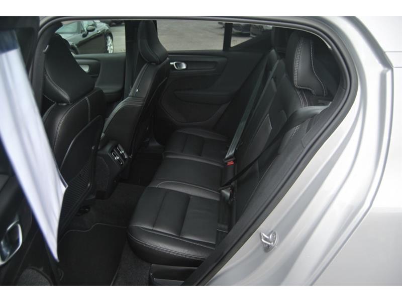 volvo XC40 2023 - 10