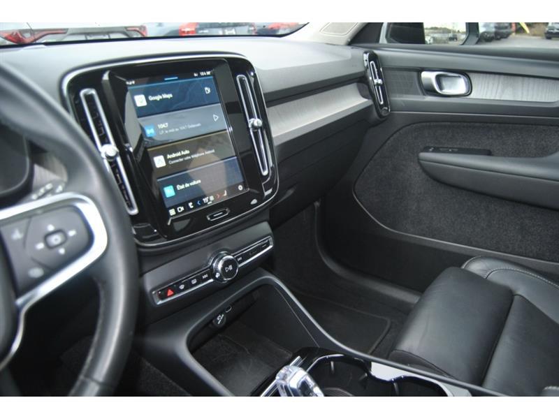 volvo XC40 2023 - 16