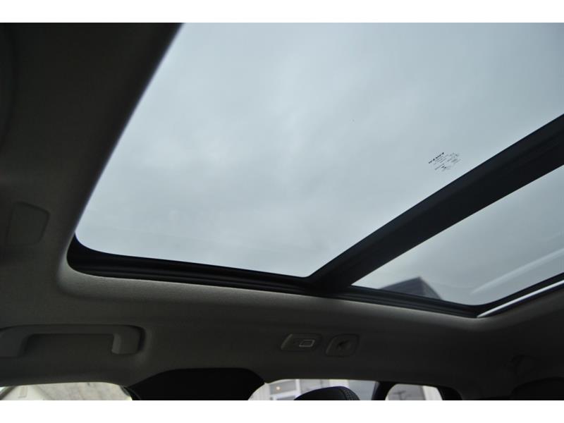volvo XC40 2023 - 26