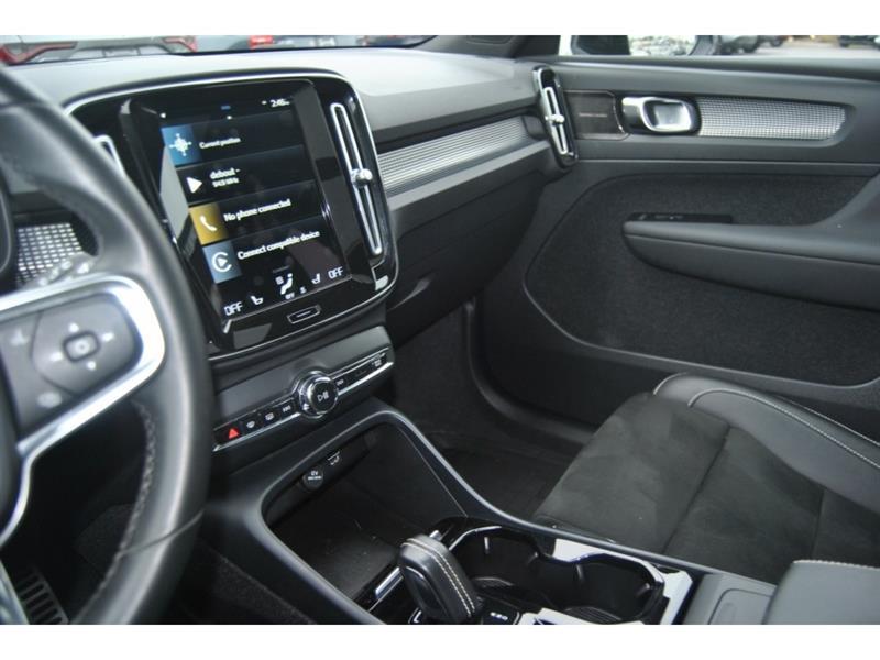 volvo XC40 2022 - 16