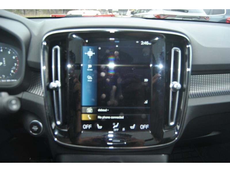 volvo XC40 2022 - 18