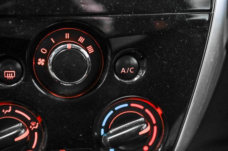 nissan Versa Note 2018 - 21