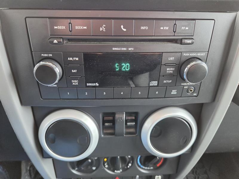 2010 Jeep Wrangler - Image 19