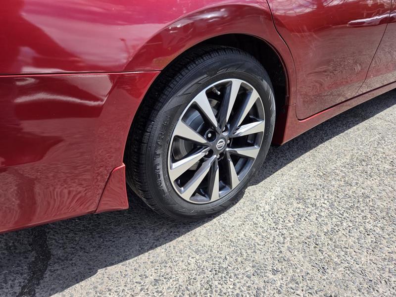 2016 Nissan Altima - Image 8