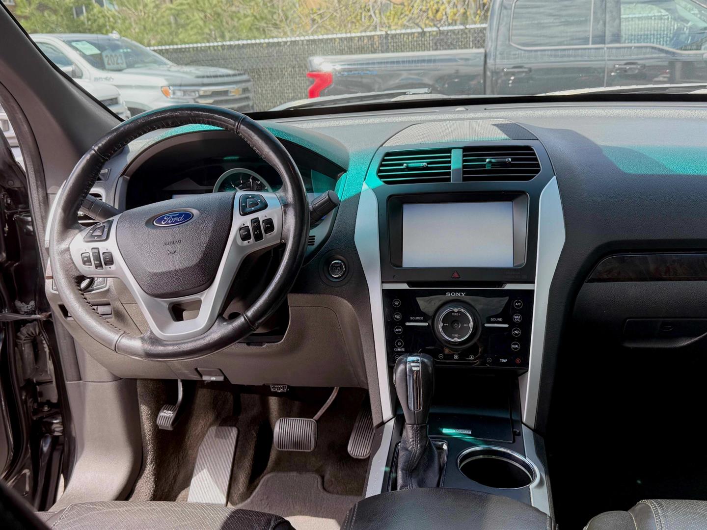 ford Explorer 2014 - 25