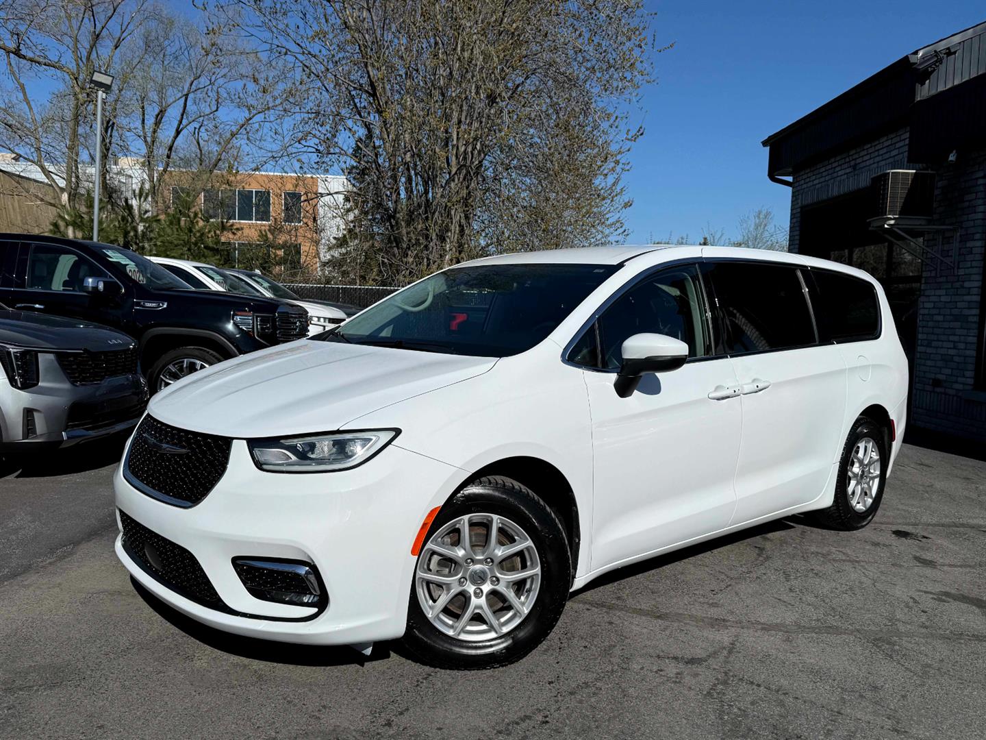 chrysler Pacifica 2023 - 8