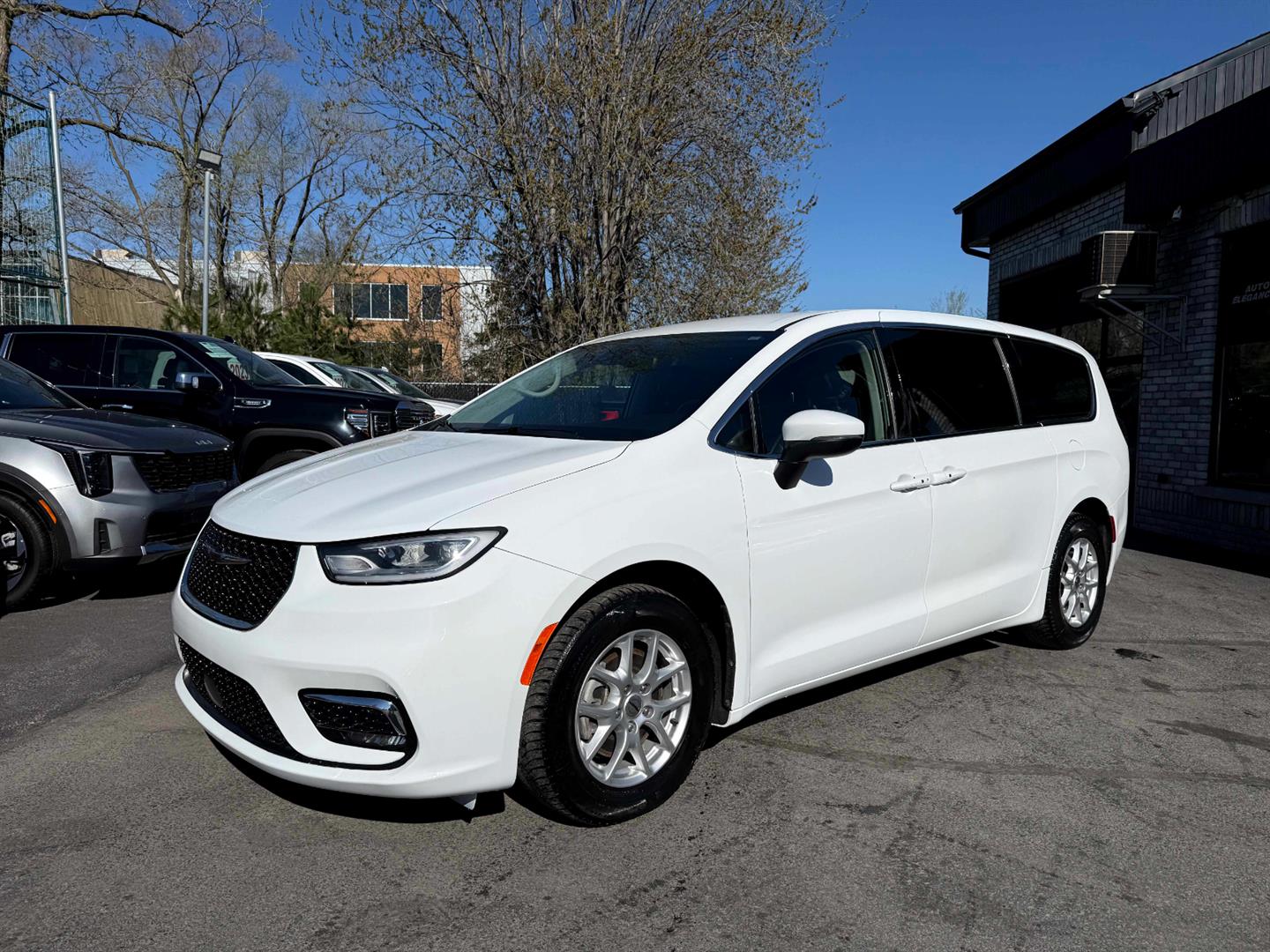 chrysler Pacifica 2023 - 10