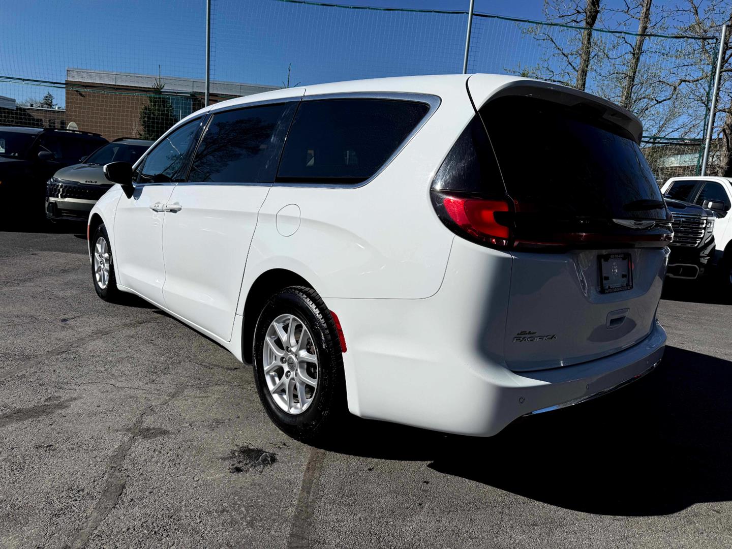 chrysler Pacifica 2023 - 12