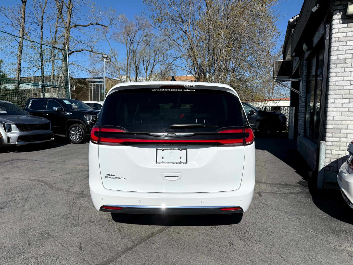 chrysler Pacifica 2023 - 13