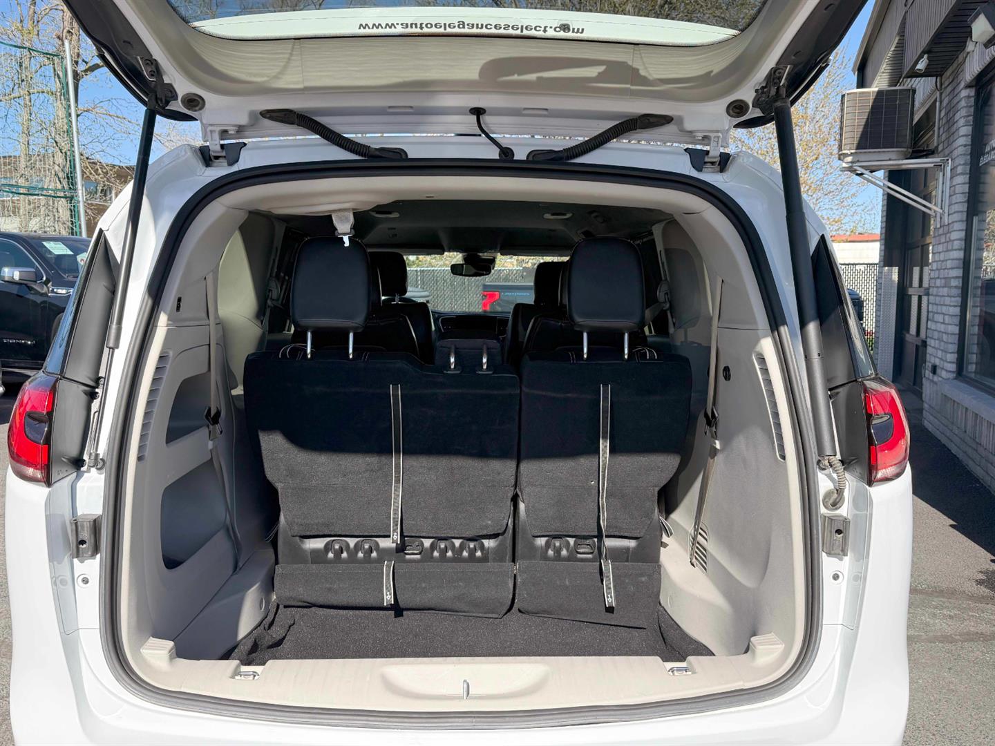 chrysler Pacifica 2023 - 14