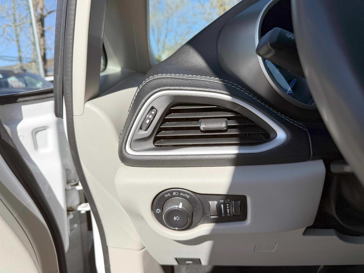 chrysler Pacifica 2023 - 24