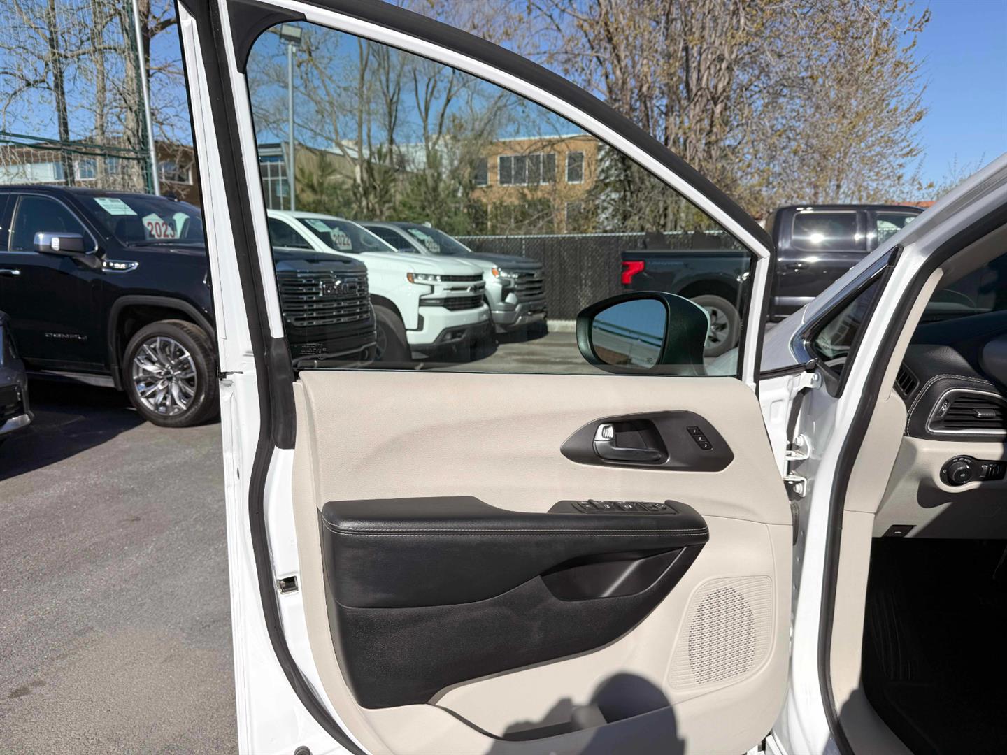 chrysler Pacifica 2023 - 25