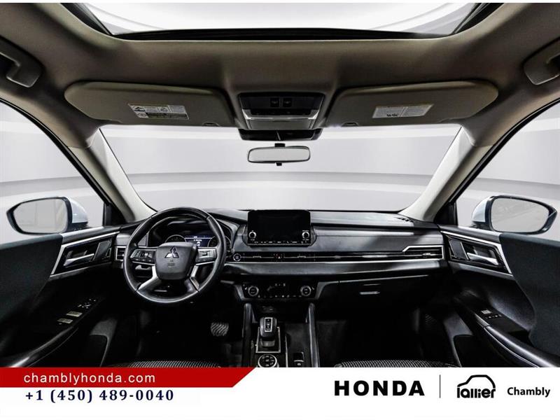 mitsubishi Outlander 2023 - 15