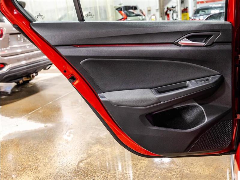 volkswagen Golf GTI 2022 - 12