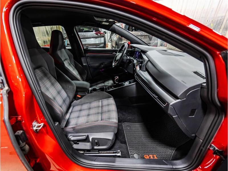 volkswagen Golf GTI 2022 - 17