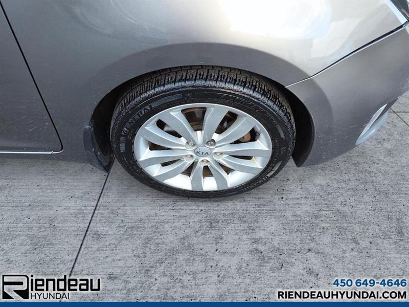 kia Rondo 2014 - 7