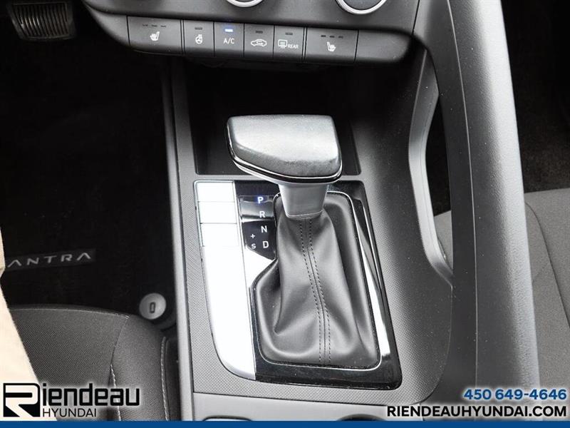 hyundai Elantra 2023 - 17