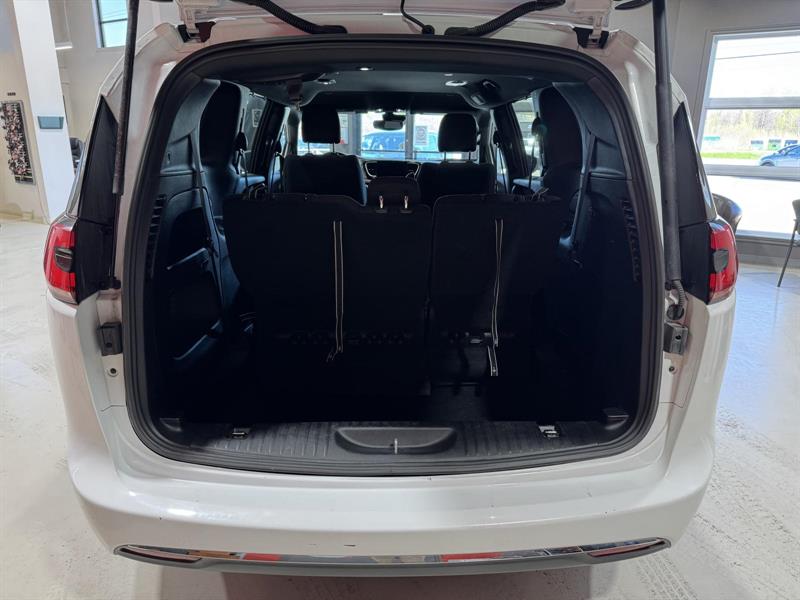 chrysler Pacifica 2022 - 7