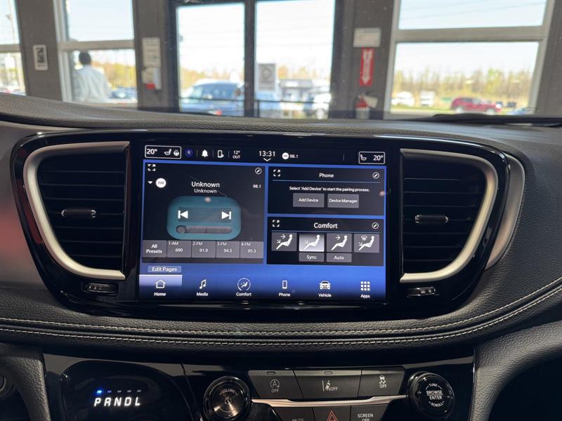 chrysler Pacifica 2022 - 25