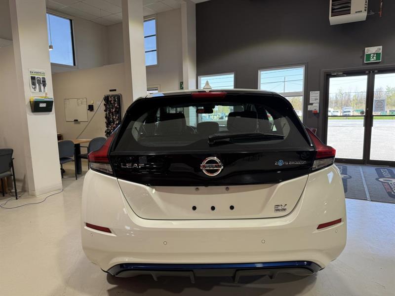 nissan LEAF 2022 - 5