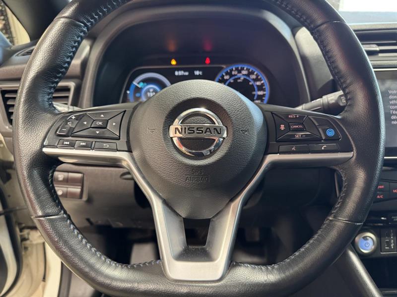 nissan LEAF 2022 - 17