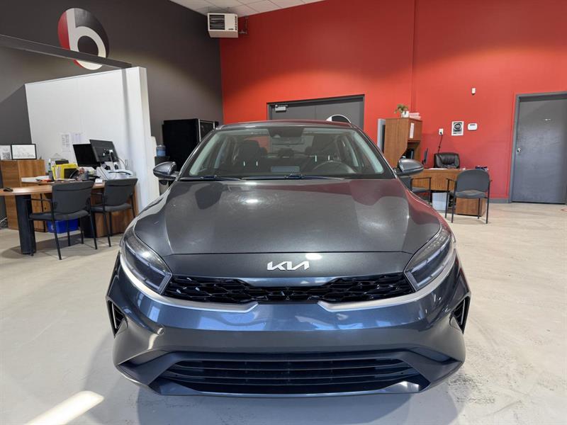 kia Forte 2023 - 11