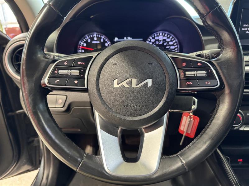 kia Forte 2023 - 16