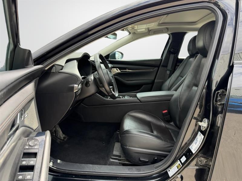 mazda Mazda3 2022 - 9