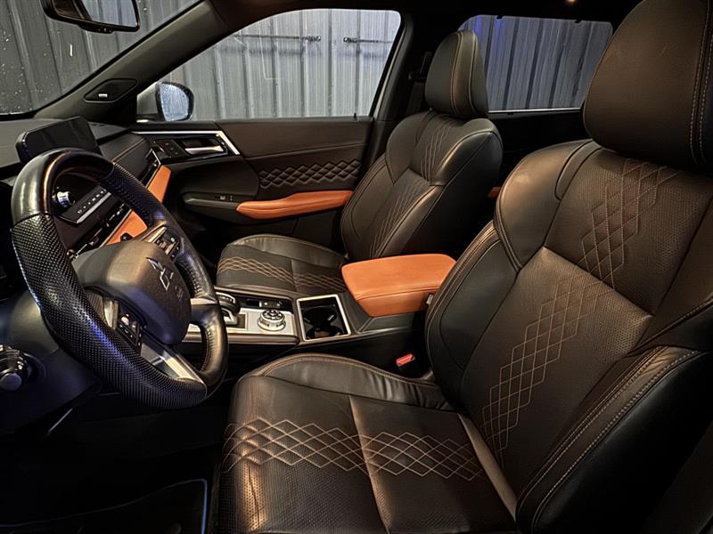 mitsubishi Outlander 2023 - 11