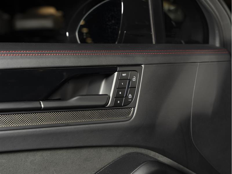 porsche Cayenne 2025 - 16