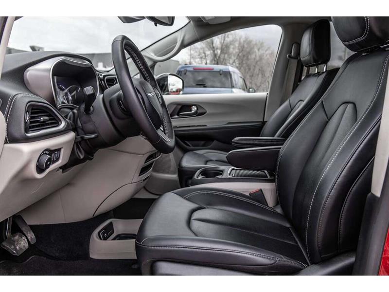 chrysler Pacifica 2024 - 15