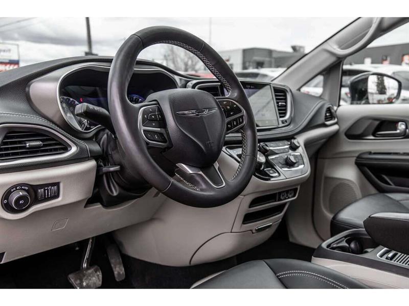 chrysler Pacifica 2024 - 16