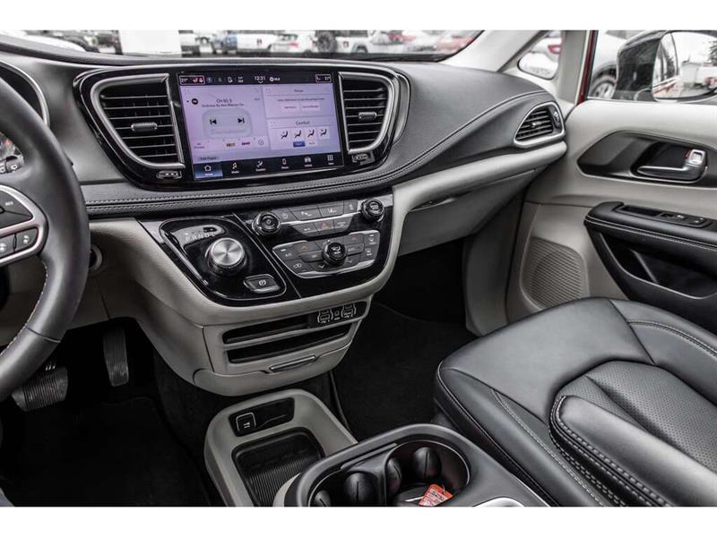 chrysler Pacifica 2024 - 21