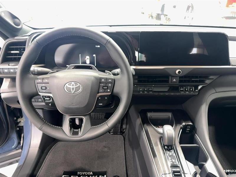 toyota Crown Signia 2026 - 9