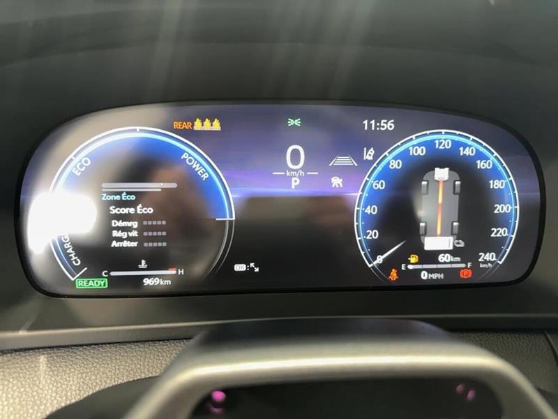toyota Crown Signia 2026 - 12