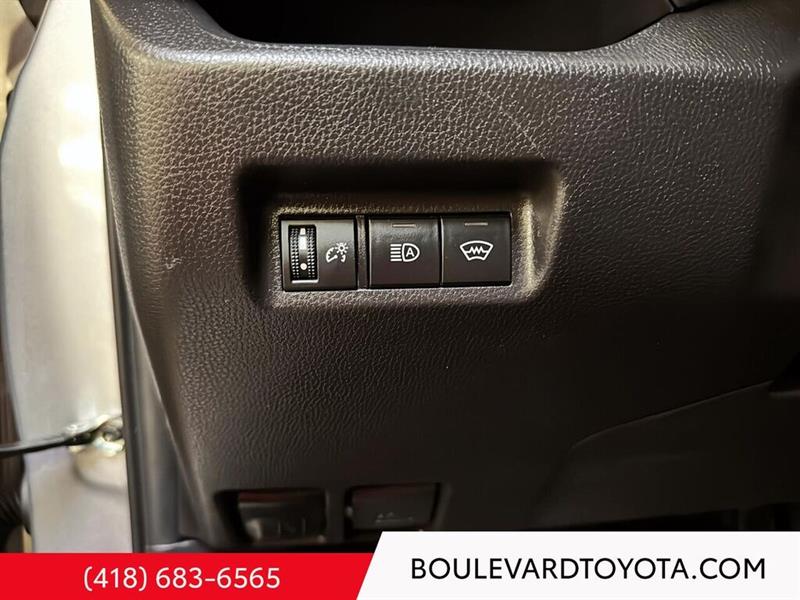 toyota RAV4 2025 - 11