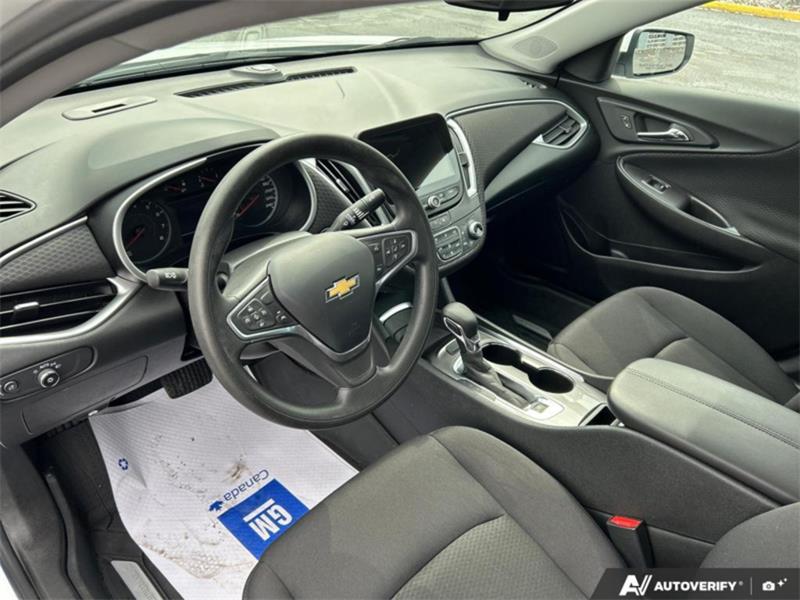 chevrolet Malibu 2023 - 16