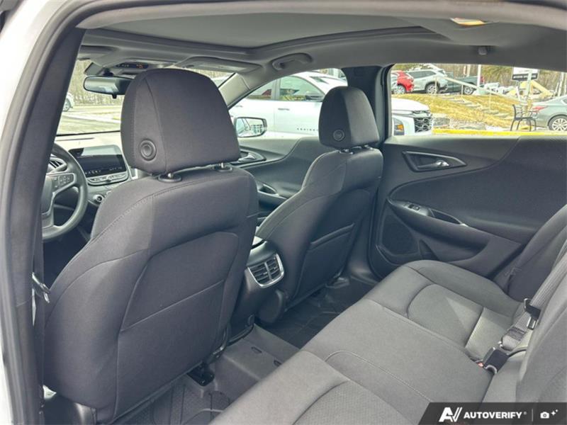 chevrolet Malibu 2023 - 26