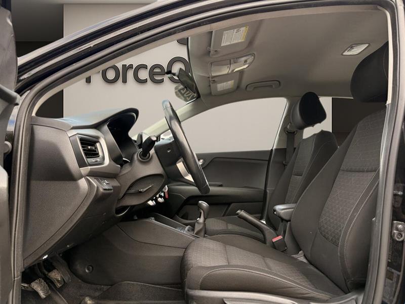 kia Rio5 2021 - 5