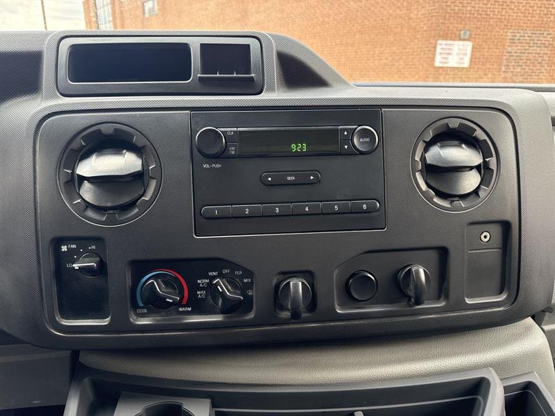 ford E-450 Cutaway 2019 - 15