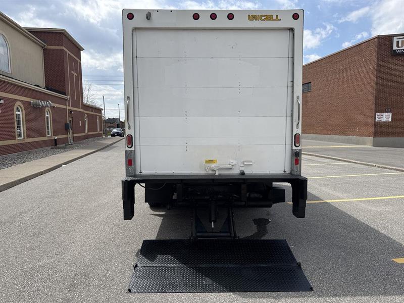 ford E-450 Cutaway 2019 - 29